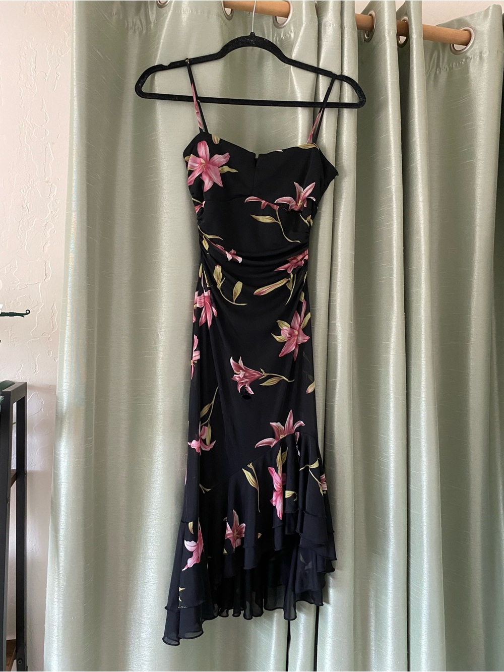 City Triangles Midi Dress with Pink Floral (damaged)